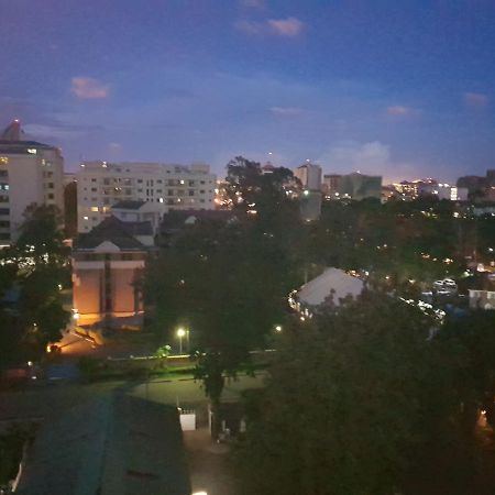 2 Bedroom Luxury Apartment In Kilimani ไนโรบี ภายนอก รูปภาพ
