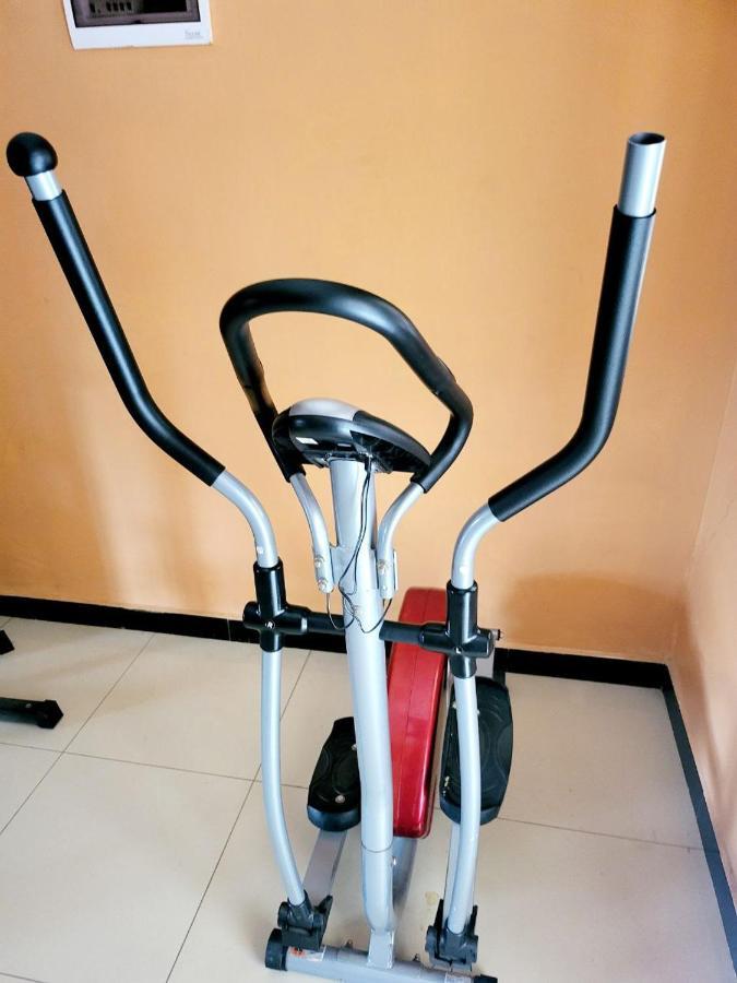 2 Bedroom Luxury Apartment In Kilimani ไนโรบี ภายนอก รูปภาพ